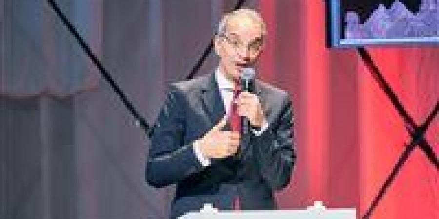 وزير الاتصالات: إتاحة 180 خدمة حكومية عبر منصة مصر الرقمية