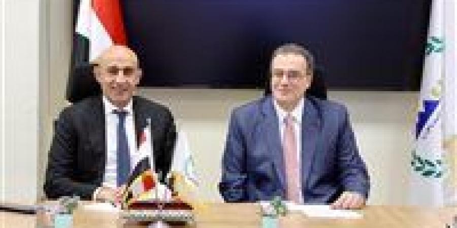 «عبداللطيف» يشيد بقرار «التنظيم والإدارة» بشأن ...