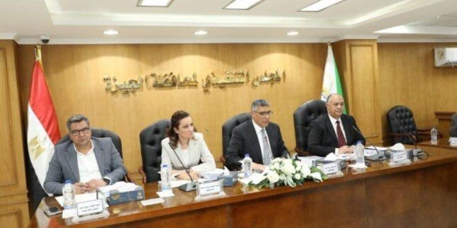 تسهيلات سفر وبرامج سياحية.. بروتوكول تعاون بين جامعتى بنها الأهلية ومصر للطيران