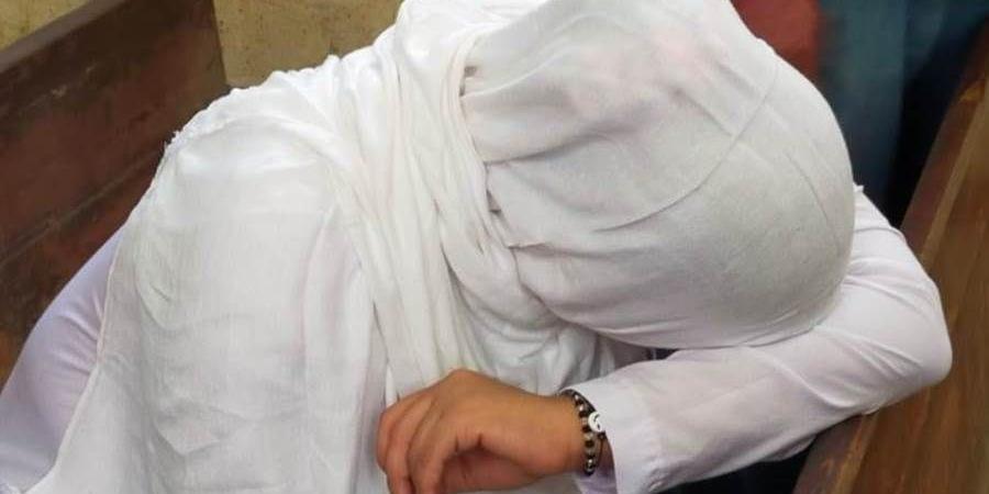 أجرت عمليات تجميل للمواطنين.. القبض على منتحلة صفة طبيبة بالهرم
