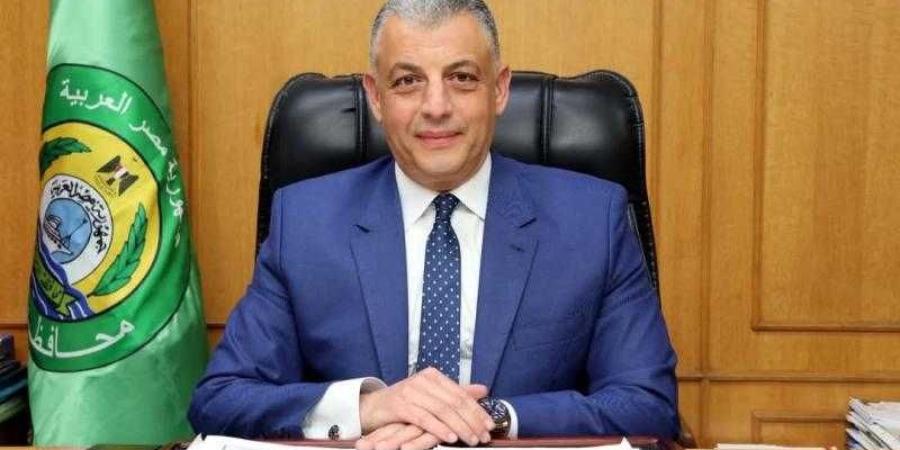 محافظ الإسماعيلية يتابع جهود مديرية الشؤون الصحية في تحسين الخصائص السكانية