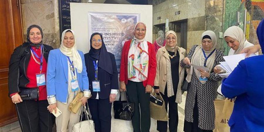 طلاب جامعة حلوان الأهلية يشاركون في اليوم العلمي لقسم المواد الحيوية