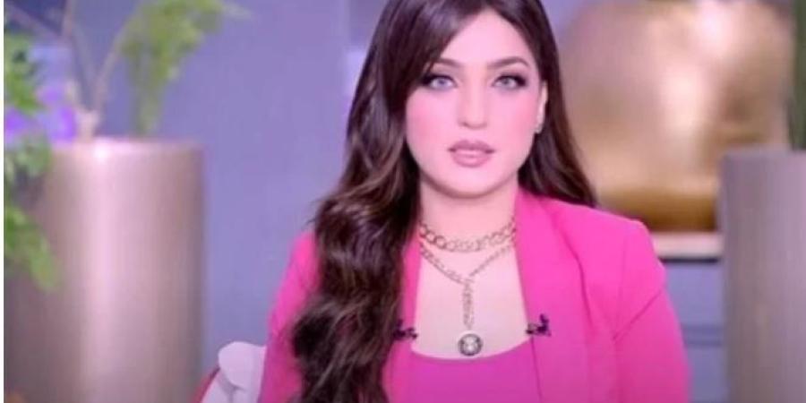 ياسمين عز توجه رسالة قوية لـ جماهير الزمالك بسبب زيزو (فيديو)