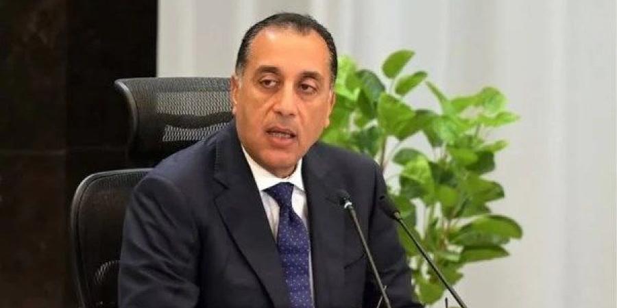 رئيس الوزراء: المصريون لا يفكرون في الحروب والقتال ولكن يحبون السلام والبناء