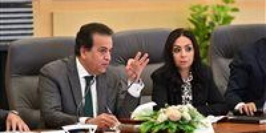 “عبدالغفار” يترأس اجتماع اللجنة الوزارية لوضع محددات العدالة الاجتماعية لاستحقاق الدعم
