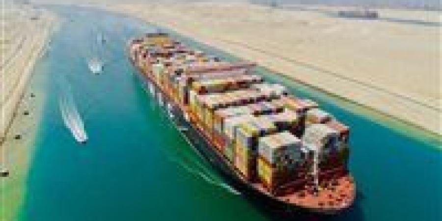 رئيس قناة السويس: عودة حركة السفن مرتبطة بهدنة غزة.. وحوافز تصل لـ15% لتشجيع المرور