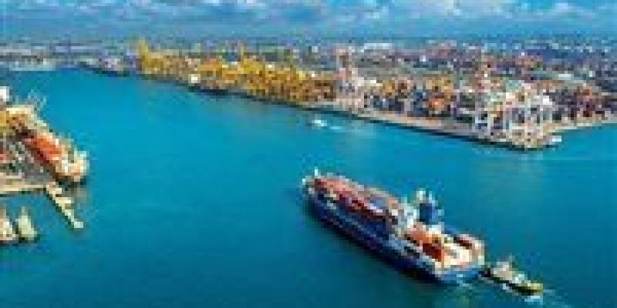 "المؤتمر": توجيهات الرئيس السيسي بتطوير قناة السويس تضمن استدامة تنافسيتها وتعظيم قدراتها