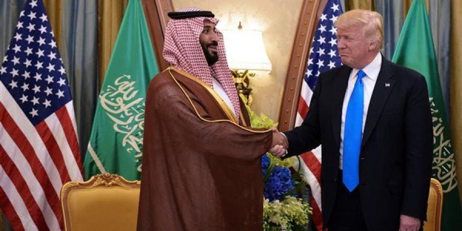 البيت الأبيض: الولايات المتحدة ستوفر معدات حربية متطورة للسعودية