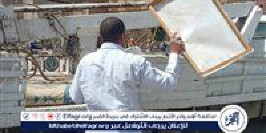محافظ المنيا يؤكد استمرار حملات مراجعة الإعلانات واللافتات غير المرخصة والعشوائية