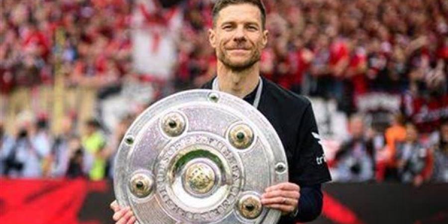 ألونسو يرغب في توديع ليفركوزن بالفوز على ماينز في الدوري الألماني