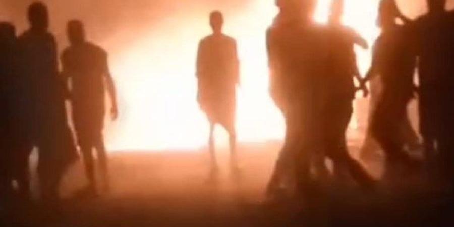 اندلاع حريق في مخزن قطع غيار سيارات بالسلام