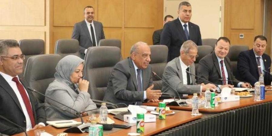 وزير الكهرباء يجتمع بالنائب الأول لمدير عام المؤسسة الحكومية الروسية للطاقة الذرية ”روسآتوم ”
