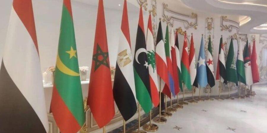 وصول القادة إلى بغداد للمشاركة في القمتين العربية والتنموية.. الرئيس الفلسطيني أول الحاضرين