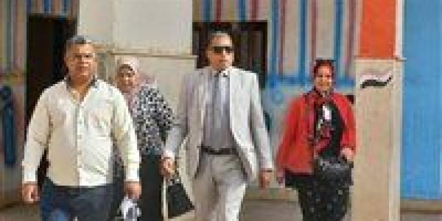 وكيل تعليم بالجيزة يطمئن على انتظام أعمال الامتحانات (تفاصيل)