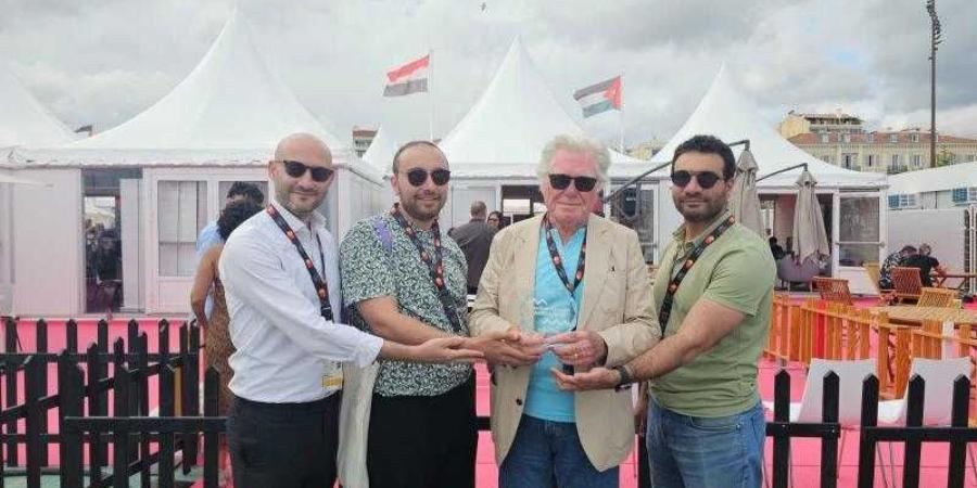 الجناح المصري يتألق في مهرجان كان ويفوز بجائزة أفضل تصميم لعام 2025