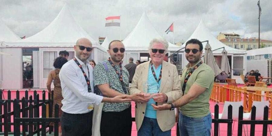 جناح مهرجان القاهرة السينمائي الدولي يفوز بجائزة أفضل جناح في سوق مهرجان كان السينمائي