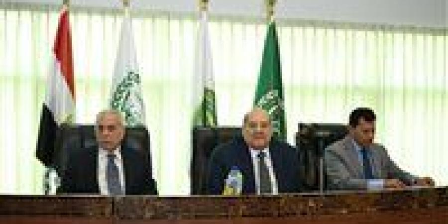 رئيس مجلس الشيوخ: برنامج بناء قدرات الشباب في مواجهة الأزمات يساهم بخلق كوادر جديدة