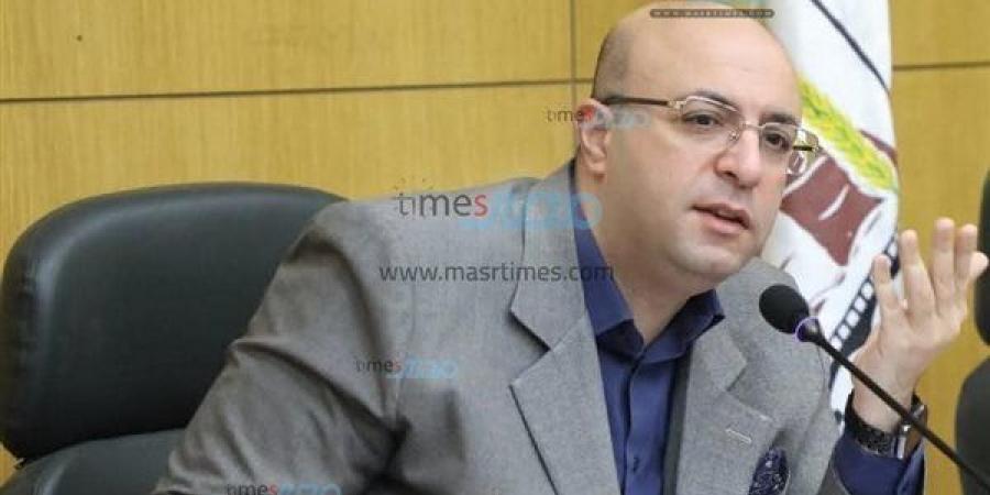 محافظ بني سويف يناقش نتائج الـ26 زيارة نفذها التفتيش المالي والإداري