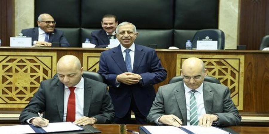 الأكاديمية العربية للعلوم والتكنولوجيا تطلق دبلومة رقمية بالتعاون مع سمارت فاكتوري