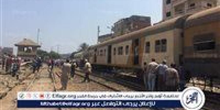 مصرع شخص  دهسًا اسفل عجلات قطار في المنيا