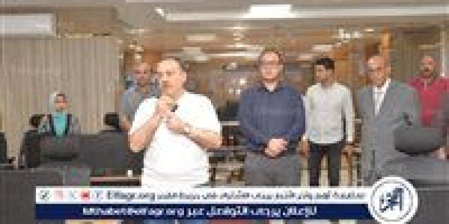 محافظ أسيوط يتابع إخماد حريق بحظائر مواشي بأبوتيج ويوجه بصرف تعويضات عاجلة للمتضررين