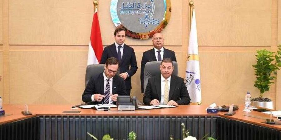 وزير الصناعة والنقل يلتقي وزير التجارة الخارجية ...