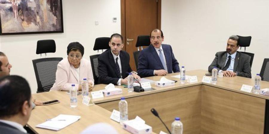 اجتماع موسع بوزارة الصحة لتقييم أداء المديريات ومتابعة مؤشرات الإنجاز بالمحافظات
