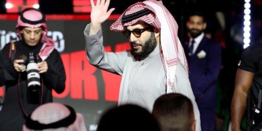 رسالة من تركي آل الشيخ لـ ناصر الخليفي بعد فوز باريس بلقب تشامبيونزليج