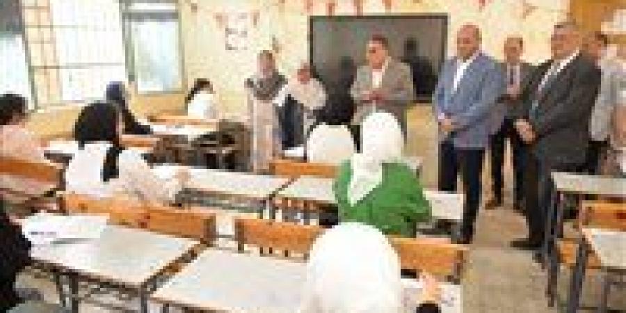 غدا طلاب الاعدادية بالدقهلية يؤدوا امتحان الجبر والدراسات في 591 لجنه