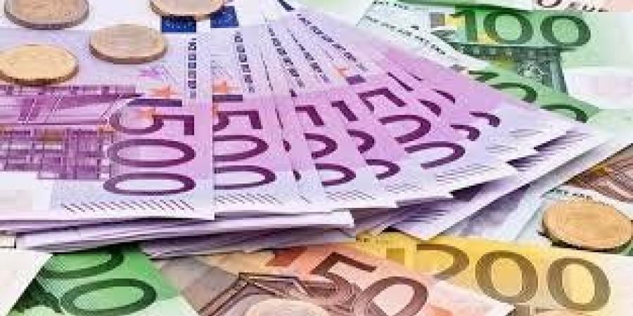 تراجع سعر اليورو فى البنوك المصرية منتصف تعاملات اليوم