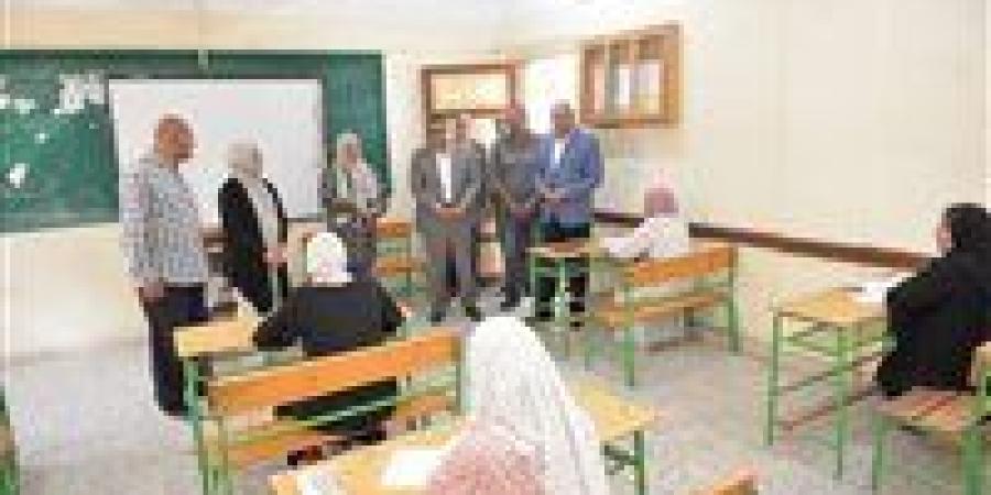 في امتحان الجبر والدراسات بالشهادة الإعدادية... رصد حالات غش في 5 إدارات تعليمية بالدقهلية