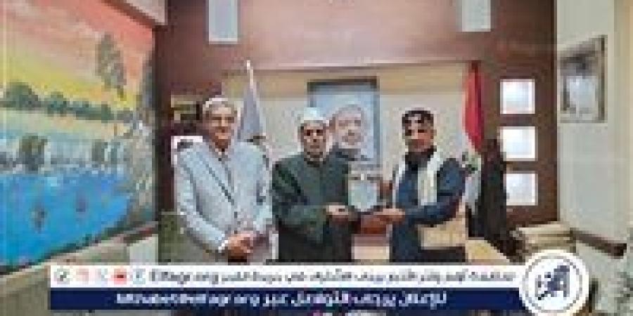 رئيس فرع منظمة خريجي الأزهر بمطروح يستقبل وفدًا من هيئة القبائل وشباب الوطن العربي