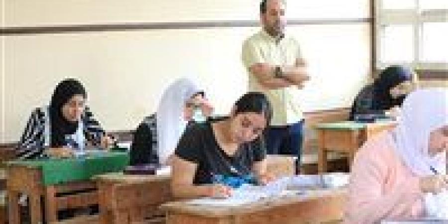 الآن إجابة نموذج امتحان اللغة العربية للثانوية العامة 2025