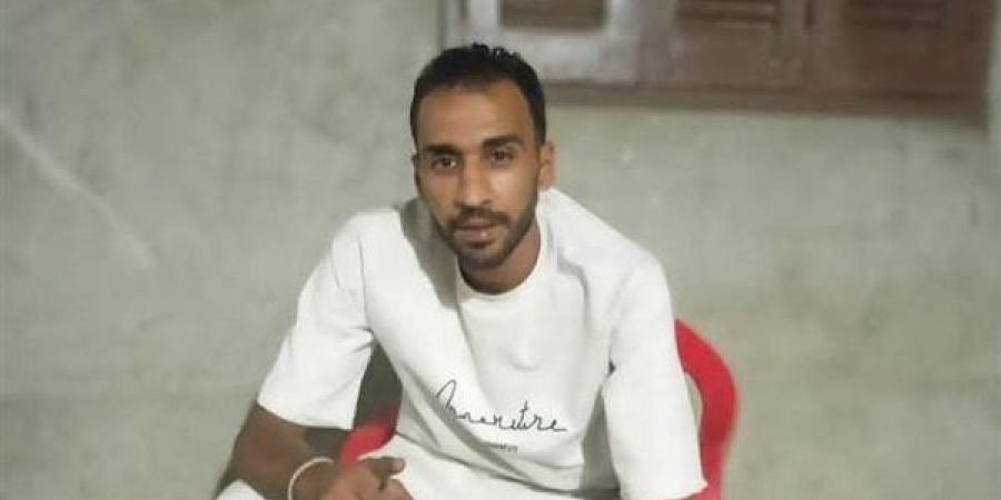 حادث مروع بجوار قسم البساتين.. مصرع شخصين وإصابة ثالث بعد تصادم ميكروباص بـ "توك توك"
