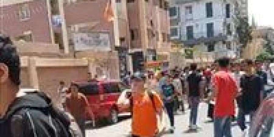 طلاب الشهادة الإعدادية ببورسعيد: "امتحان العربي كان سهل ومن المنهج"