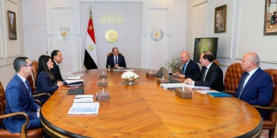الرئيس السيسي يتابع خطوات تعزيز تنافسية الاقتصاد المصري وزيادة الاستثمارات الأجنبية