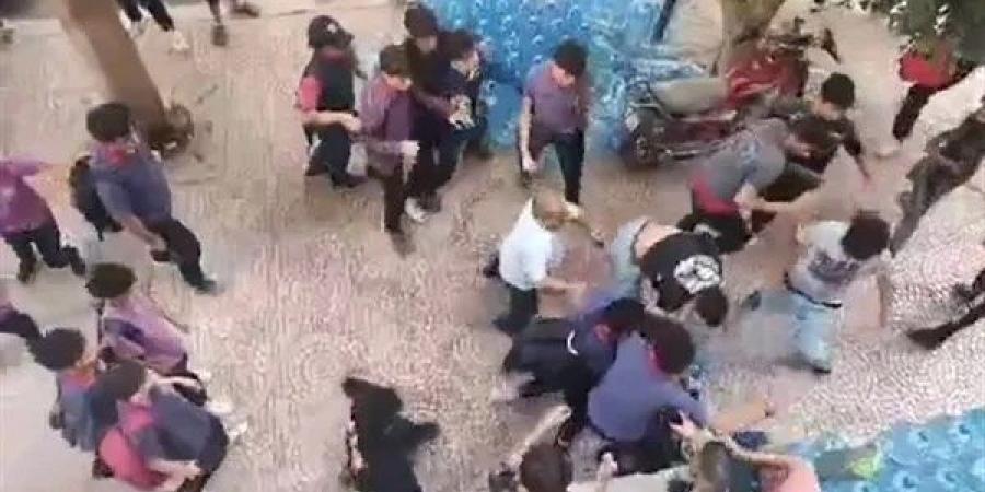 خبط فيه.. طالب ثانوي يصيب زميله بآلة حادة داخل مدرسة بكرداسة