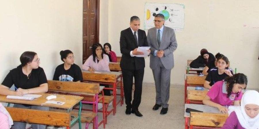 في ثالث أيام ماراثون الشهادة الإعدادية .. ماذا يمتحن الطلاب اليوم؟
