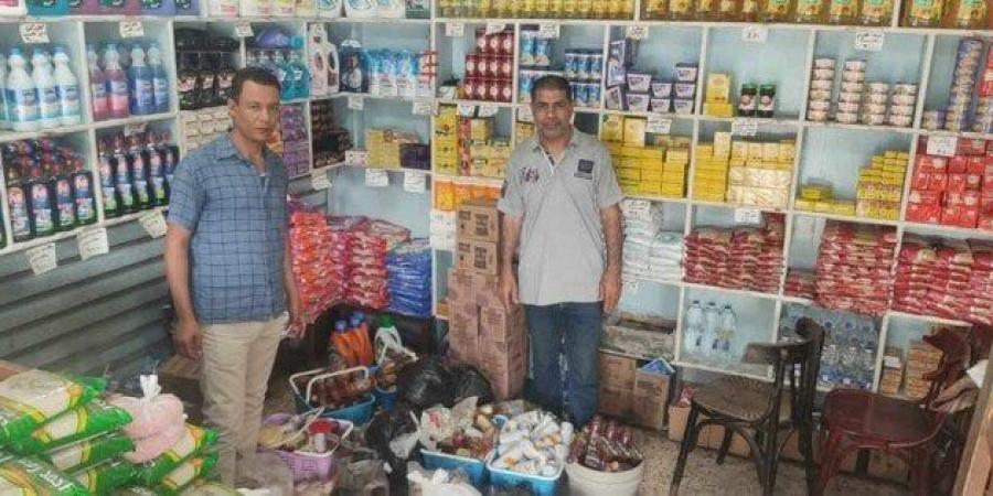 ضبط كميات كبيرة من المواد الغذائية غير صالحة للاستهلاك الآدمى ببورسعيد