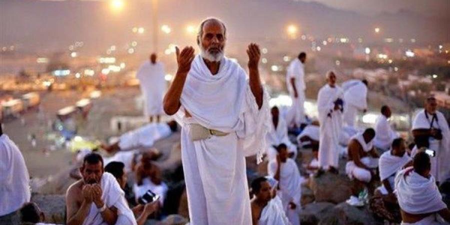 مفاجأة .. العثور على أماكن سرية داخل تريلات تخفى حجاج متسللين