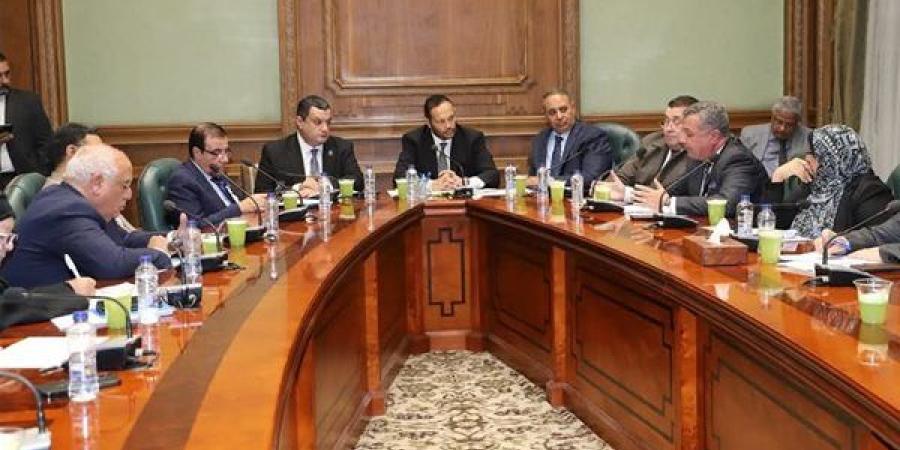 "صناعة الشيوخ" توافق على مقترحين لدعم المصريين بالخارج وتطوير قطاع الأعمال