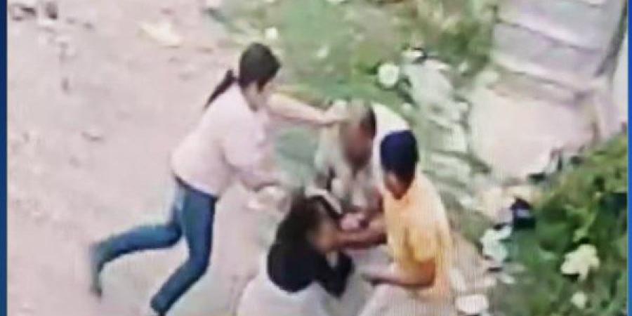 "الداخلية" تكشف ملابسات فيديو سحل شخصين لطفلة في دمياط