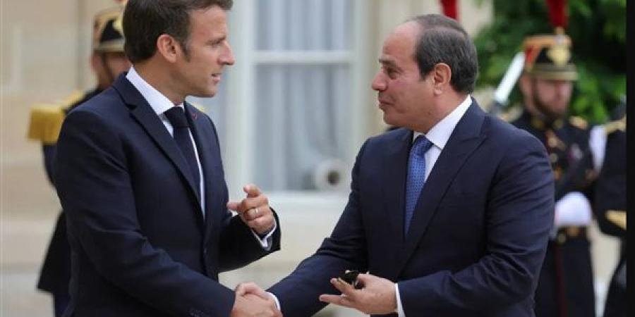 الرئيس السيسي ونظيره الفرنسي يبحثان هاتفياً العلاقات الثنائية وتطورات القضية الفلسطينية