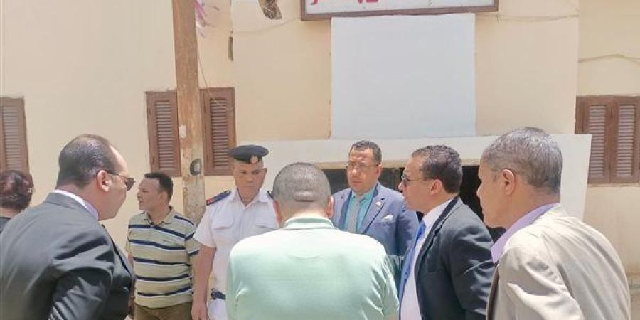 النيابة الإدارية تجري معاينة لقصر ثقافة الأقصر.. صور