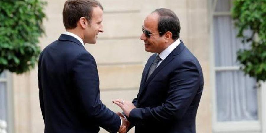 السيسي لماكرون: إقامة الدولة الفلسطينية السبيل الوحيد لتحقيق السلام الدائم بالشرق الأوسط