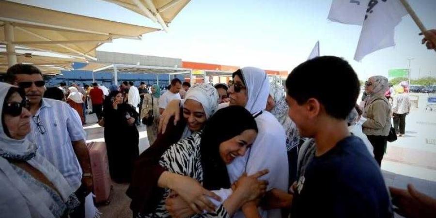 بعثة أسر شهداء الشرطة تغادر مطار القاهرة متوجهة إلى الأراضى المقدسة لأداء فريضة الحج |صور