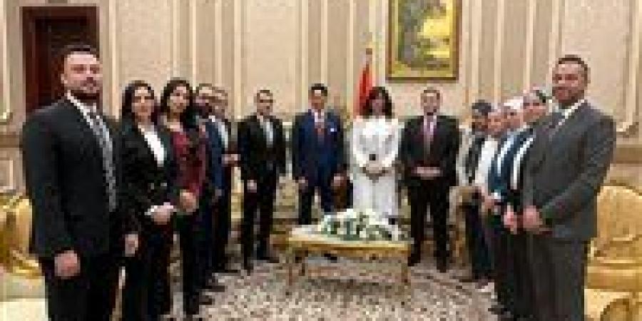 "الشعب الجمهوري" ينظم زيارة لمجلس الشيوخ لتعزيز الوعي السياسي لدى الشباب