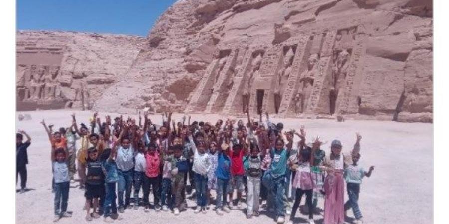 أخبار أسوان.. مشروعات لمياه الشرب والصرف.. إزالة طواحين الذهب المخالفة.. وزيارة لمعبدي أبوسمبل