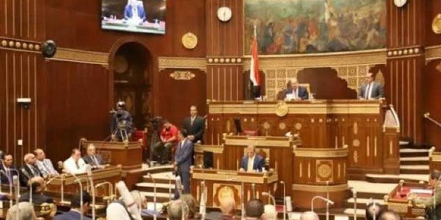 الشيوخ يحيل عددًا من طلبات النواب إلى لجنة الطاقة والبيئة والقوى العاملة