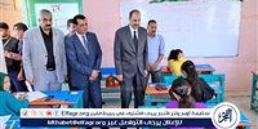 محافظ سوهاج:يتفقد سير امتحانات الدبلومات الفنية والشهادة الإعدادية